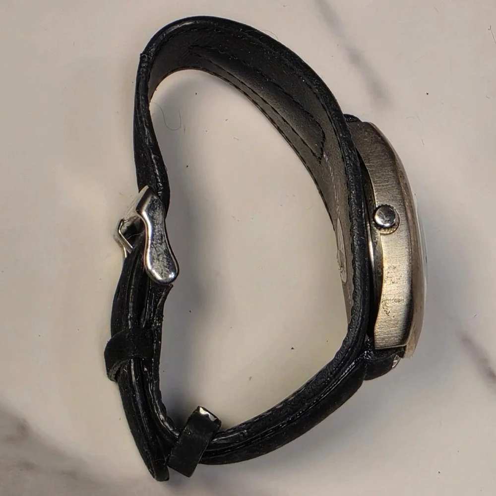 LA Gear Vintage Quartz Watch Black Dial Leather Cuff Strap Water Resistant 100ft
